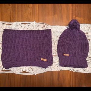 Coach Purple Beanie & Scarf